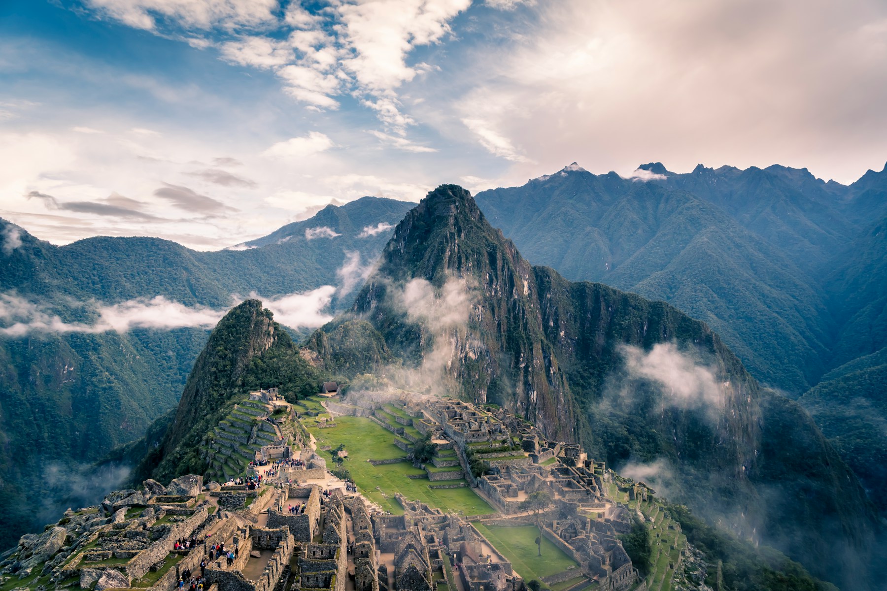 Machu Picchu in morning cloud